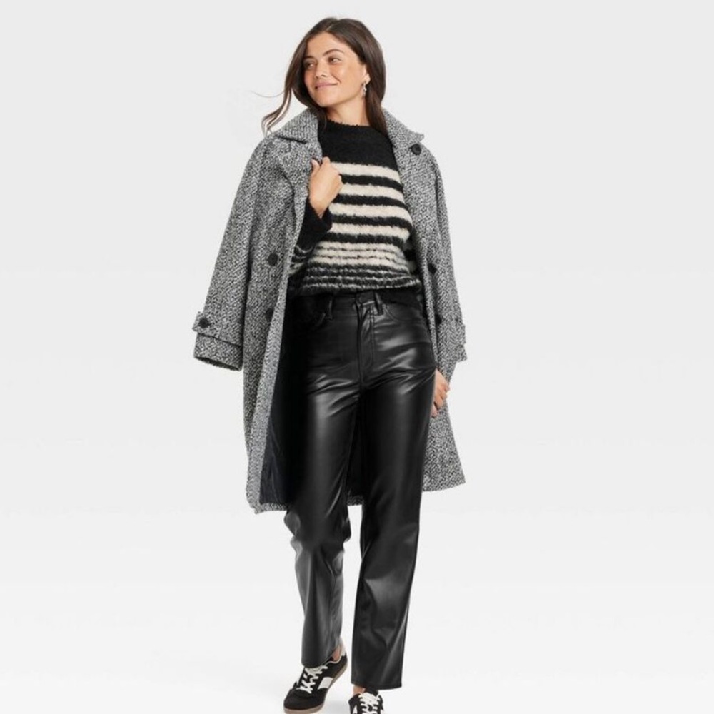 Women's Boucle Crewneck Pullover Sweater - Univers Black/Cream
